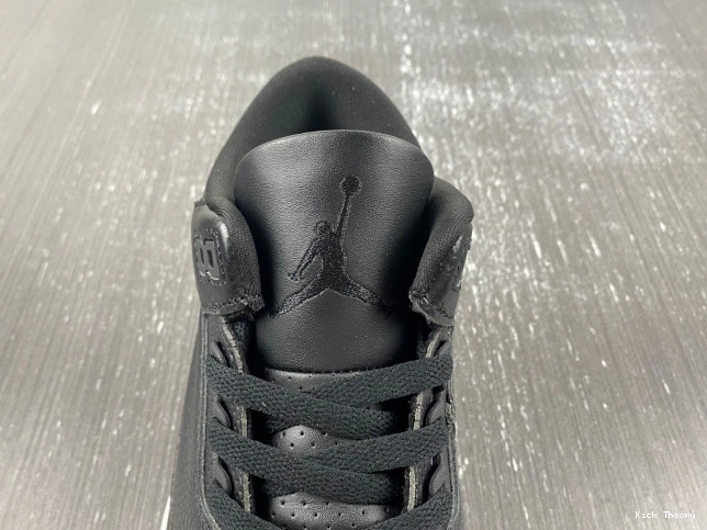 Kicked Out Shoe Store 3 136064-020 (2016) Jordan Retro Monday Cyber 0730